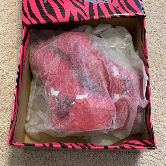 Chicago Bulls stiletto Heels - Picture 9 of 9